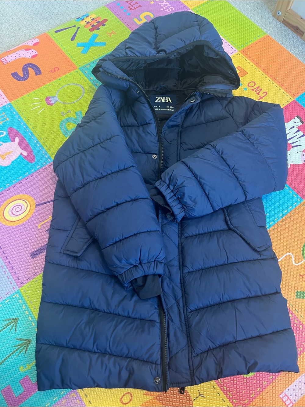 Zara puffer coat. Size 9 year old
